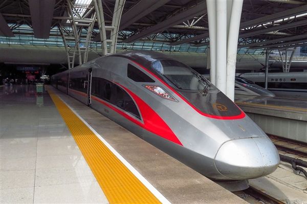 12306：鐵路試點(diǎn)刷碼乘車，車票將無(wú)紙化！